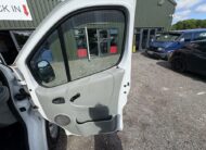 2005 Vauxhall Vivaro – Model: Vivaro 2900 Dti SWB – FG55NDF
