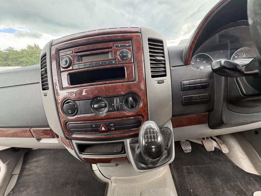 2007 Mercedes-Benz Sprinter – Model: Sprinter 209 CDi SWB – N11RFT