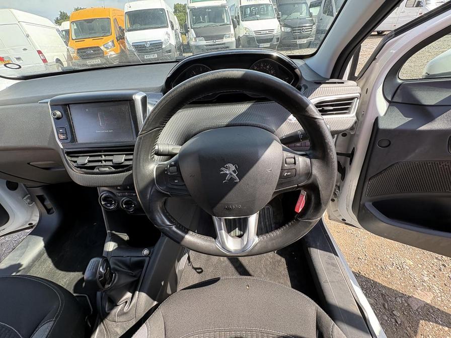2016 Peugeot 208 – Model: 208 Active Blue HDi – SG66FDX