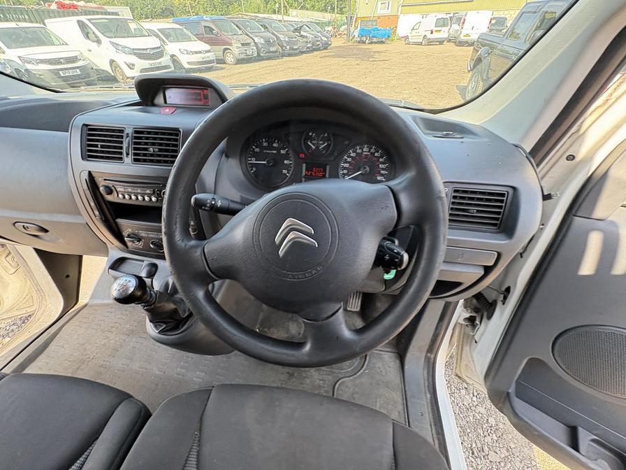 2017 Citroen Dispatch – Model: Dispatch 1200 L2H1 Enterprise HDi – MM66YFK