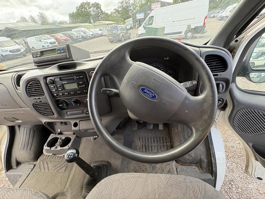 2006 Ford Transit – Model: Transit Minibus – NC55AFA