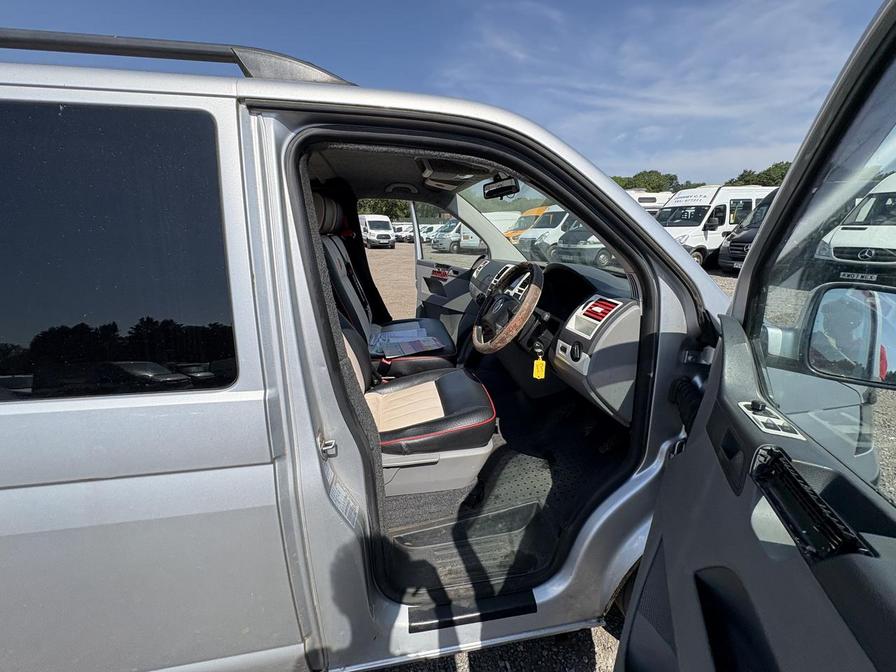 2007 Volkswagen Transporter – Model: Transporter T30 130 TDI SWB – HD07GXM