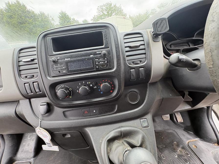 2015 Renault Trafic – Model: Trafic LL29 Business dCi – HV15PXL
