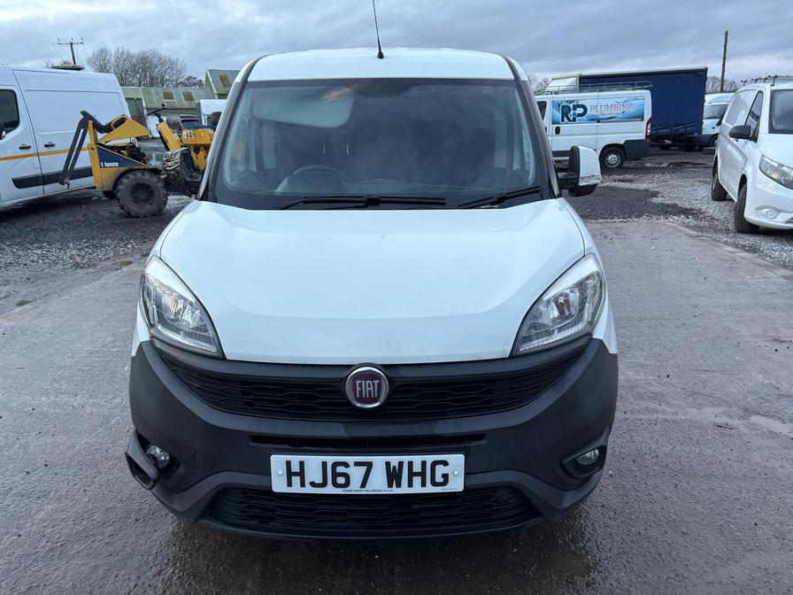 2017 Fiat Doblo Cargo – Model: Doblo 16v SX MultiJet II – HJ67WHG