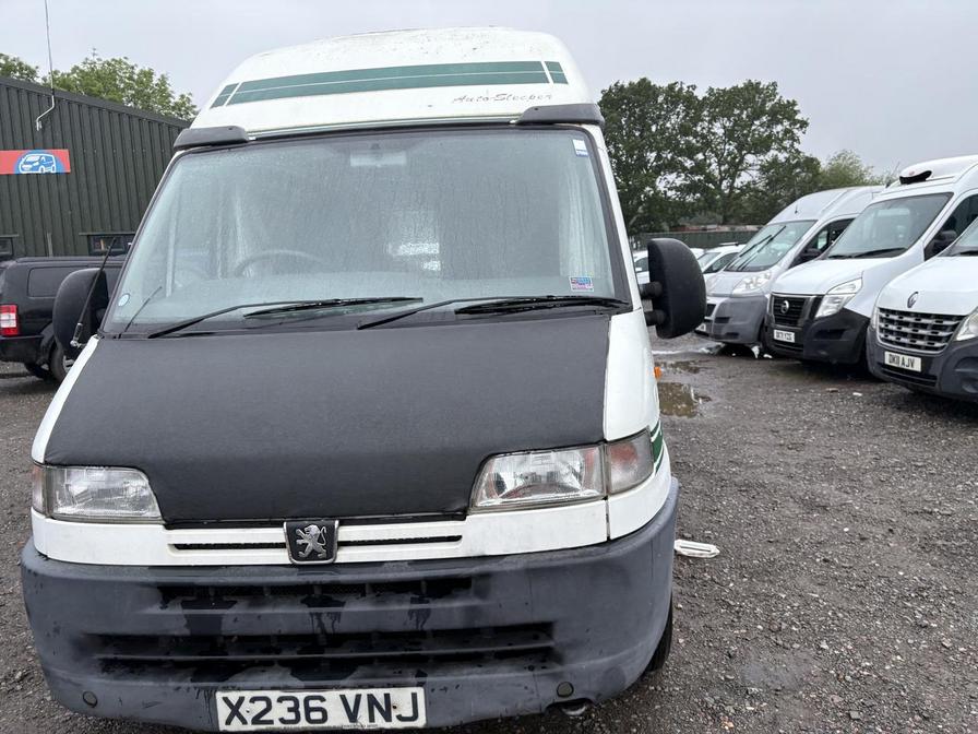 2000 Peugeot Boxer – Model: Boxer 270 MWB – X236VNJ