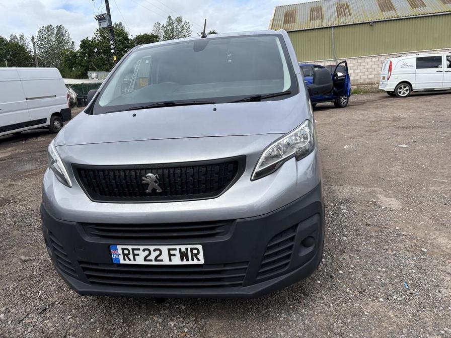 2022 Peugeot Expert – Model: Expert Professional Premium L2 Blue HDi – RF22FWR