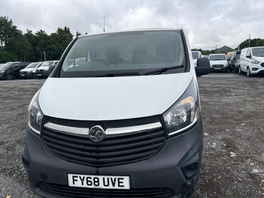 2018 Vauxhall Vivaro – Model: Vivaro 2900 Bi-T CDTi S/S – FY68UVE