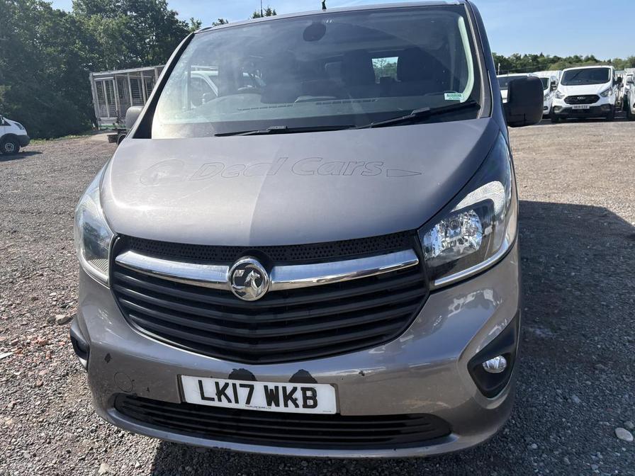2017 Vauxhall Vivaro Combi – Model: Vivaro  Combi CDTi S/S – LK17WKB