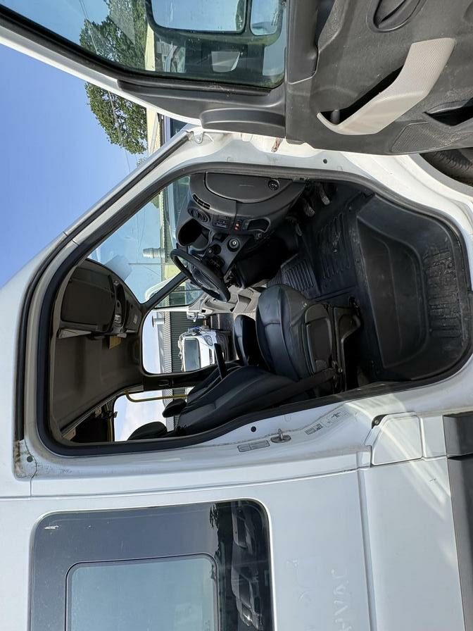2016 Vauxhall Movano – Model: Movano F3500 L2H2 CDTi – FD16SLU