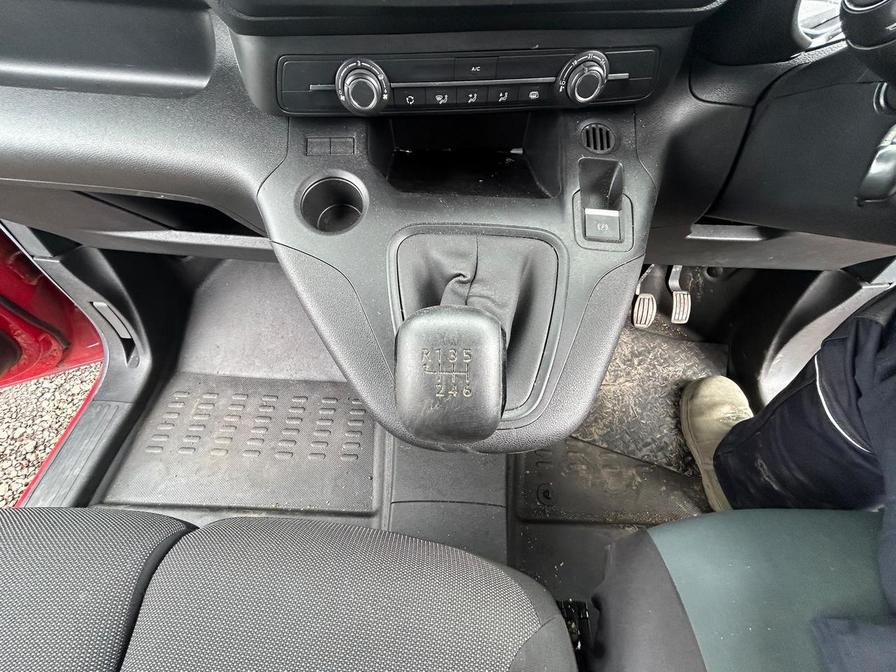 2023 Citroen Berlingo – Model: Berlingo 950 Enterprise Edition BlueHDi – YE23LYF