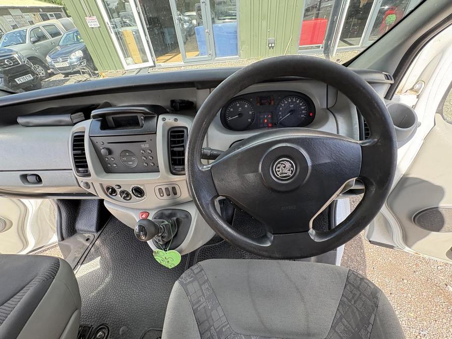 2005 Vauxhall Vivaro – Model: Vivaro 2900 Dti SWB – FG55NDF