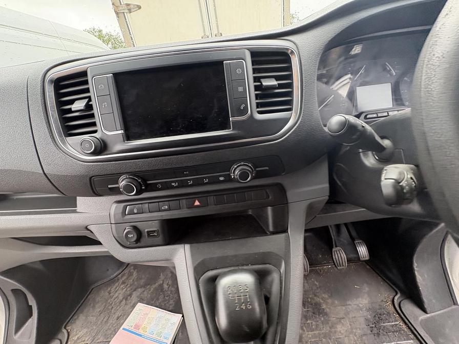 2021 Vauxhall Vivaro – Model: Vivaro 2700 Sportive S/S – KJ21MUU
