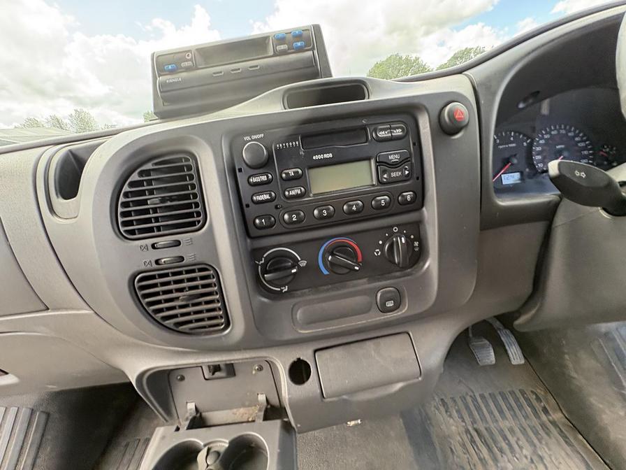 2006 Ford Transit – Model: Transit Minibus – NC55AFA