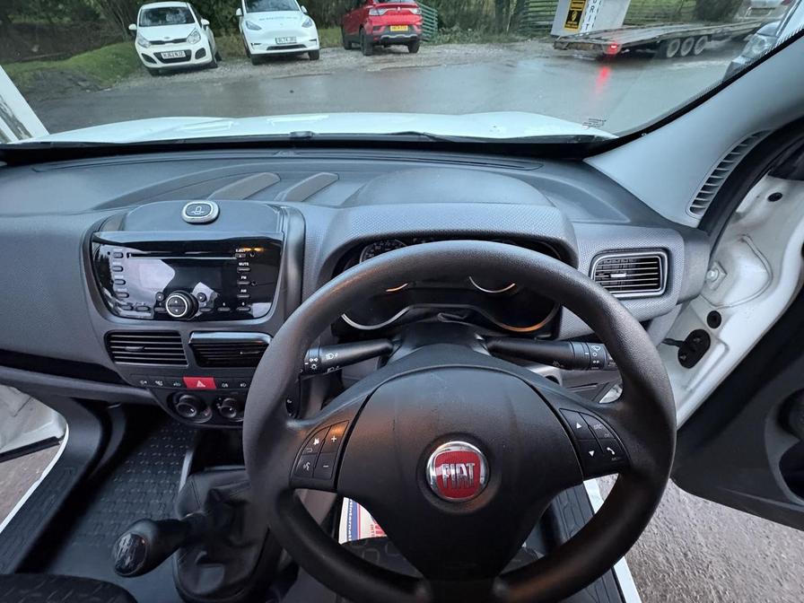 2017 Fiat Doblo Cargo – Model: Doblo 16v SX MultiJet II – HJ67WHG