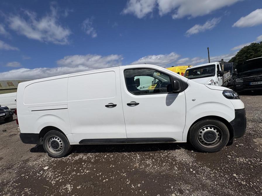 2022 Vauxhall Vivaro – Model: Vivaro F2900 Dynamic S/S – AV22JUW