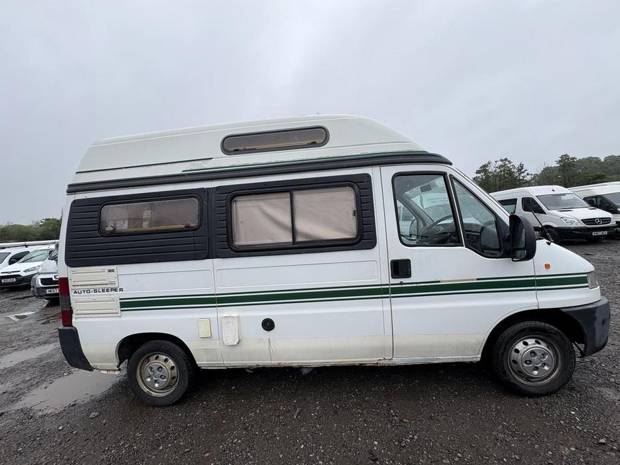 2000 Peugeot Boxer – Model: Boxer 270 MWB – X236VNJ