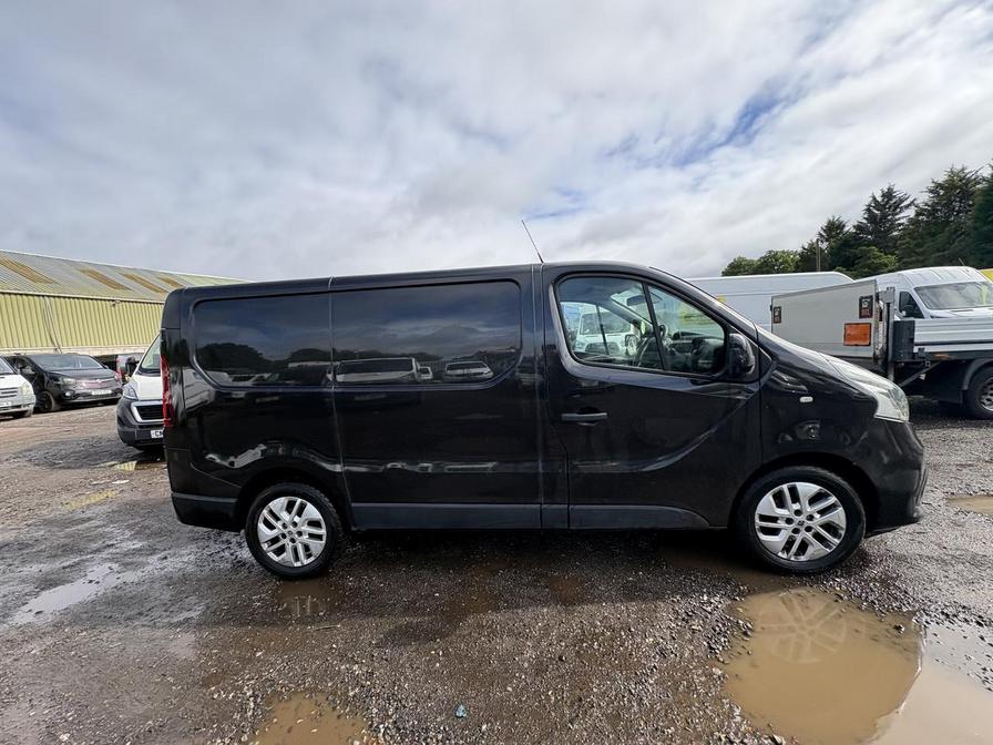2016 Renault Trafic – Model: Trafic SL27 Sport Energy dCi – RK16UAH