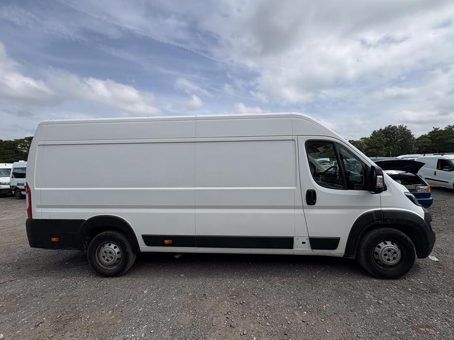 2020 Peugeot Boxer – Model: Boxer 435 Professional L4H2 Blue HDi – GF20NPO