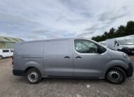2022 Peugeot Expert – Model: Expert Professional Premium L2 Blue HDi – RF22FWR