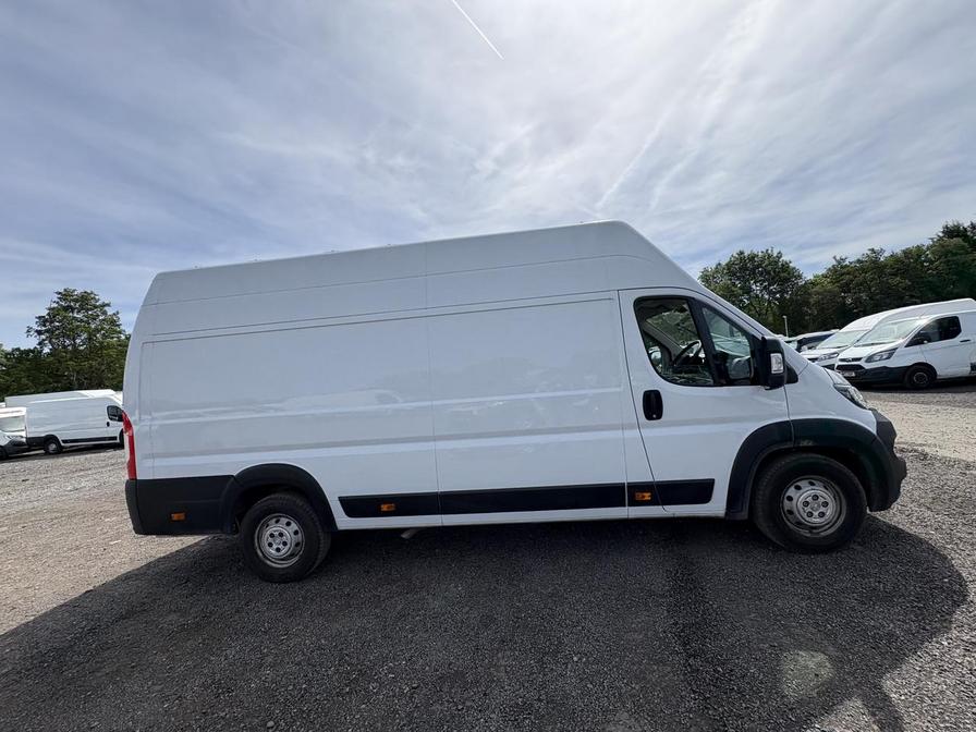 2022 Peugeot Boxer – Model: Boxer 435 Professional L4H3 BHDi – FV22VEW