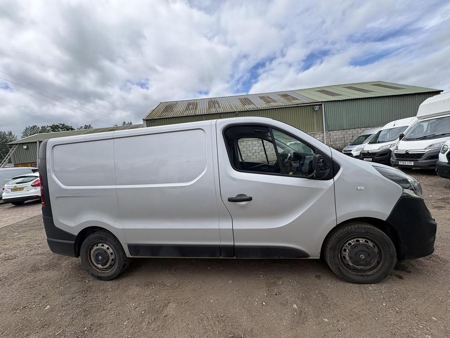 2015 Vauxhall Vivaro – Model: Vivaro  2700 CDTI – DY15LUZ