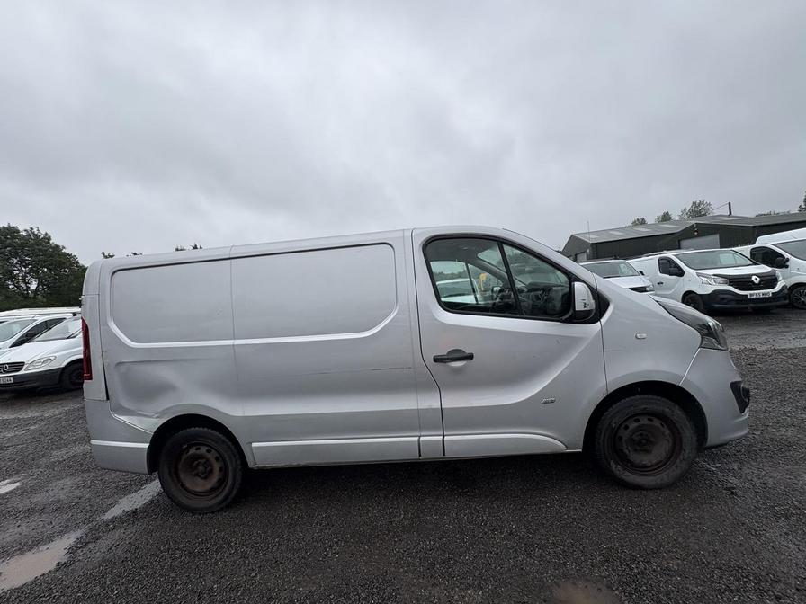 2016 Vauxhall Vivaro – Model: Vivaro 2700 Sport Bi-T CDTi ecoFLEX S/S – DF16YFC