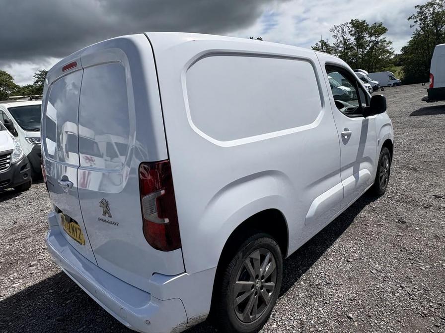 2023 Peugeot Partner – Model: Partner Asphalt Premium+ BHDi – MH72NYZ