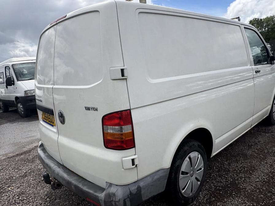 2009 Volkswagen Transporter – Model: Transporter T28 102 TDI SWB – PJ59EUU
