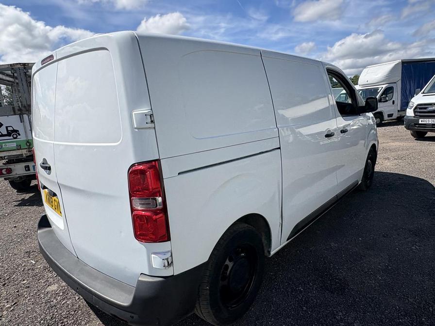 2018 Peugeot Expert – Model: Expert Professional Standard Blue HDi – KW18GVU