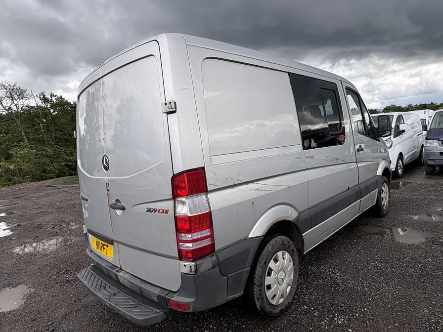 2007 Mercedes-Benz Sprinter – Model: Sprinter 209 CDi SWB – N11RFT