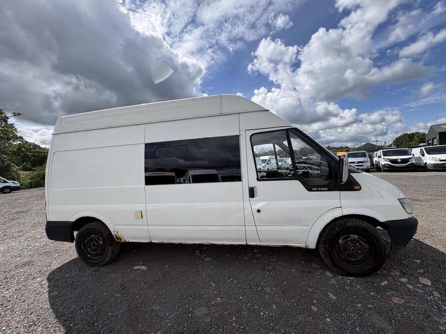 2006 Ford Transit – Model: Transit 350 LWB – YP06HLA