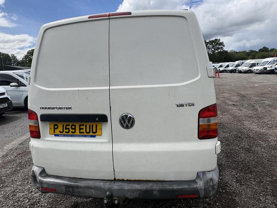 2009 Volkswagen Transporter – Model: Transporter T28 102 TDI SWB – PJ59EUU