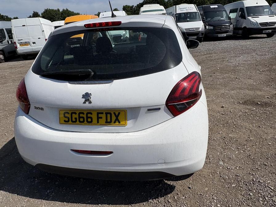 2016 Peugeot 208 – Model: 208 Active Blue HDi – SG66FDX