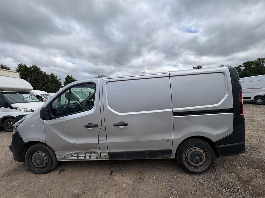2015 Vauxhall Vivaro – Model: Vivaro  2700 CDTI – DY15LUZ