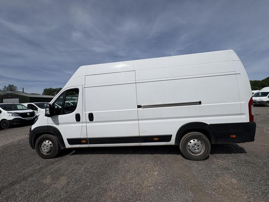 2022 Peugeot Boxer – Model: Boxer 435 Professional L4H3 BHDi – FV22VEW