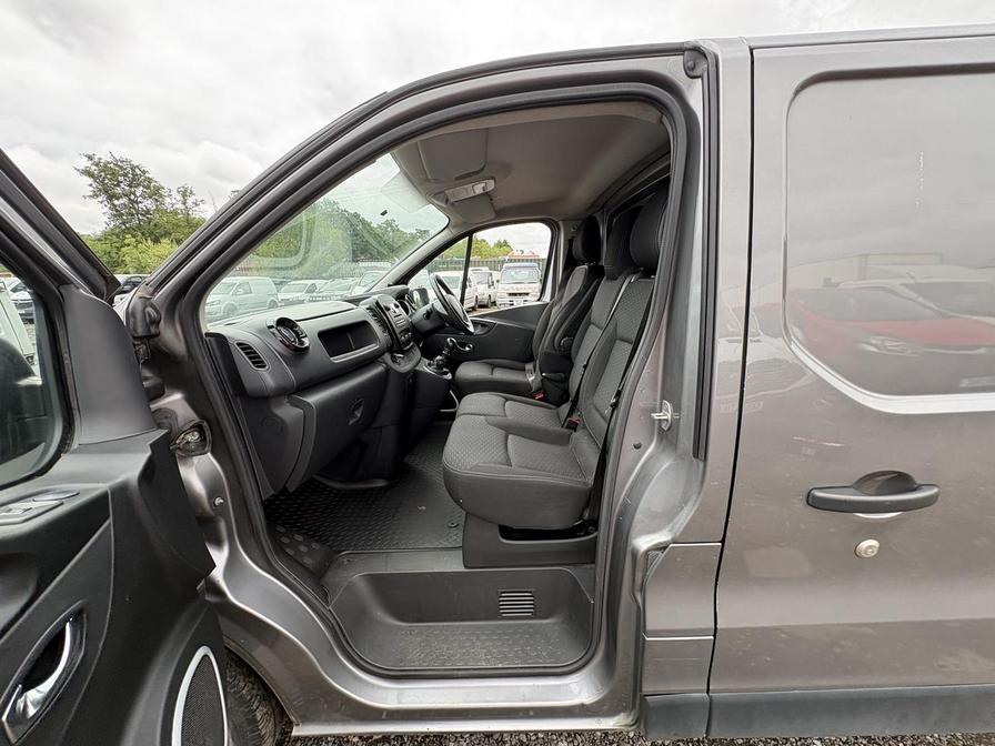 2018 Vauxhall Vivaro – Model: Vivaro 2700 Sport CDTi BT S/S – KU68VUX