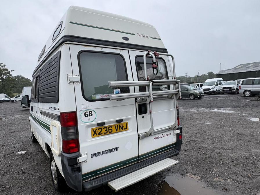 2000 Peugeot Boxer – Model: Boxer 270 MWB – X236VNJ