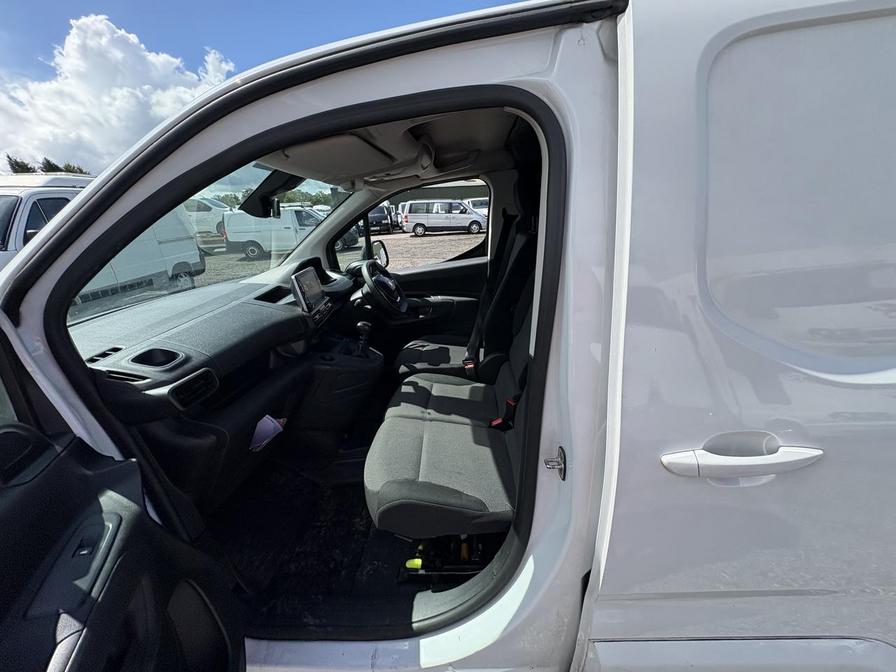 2023 Peugeot Partner – Model: Partner Asphalt Premium+ BHDi – MH72NYZ