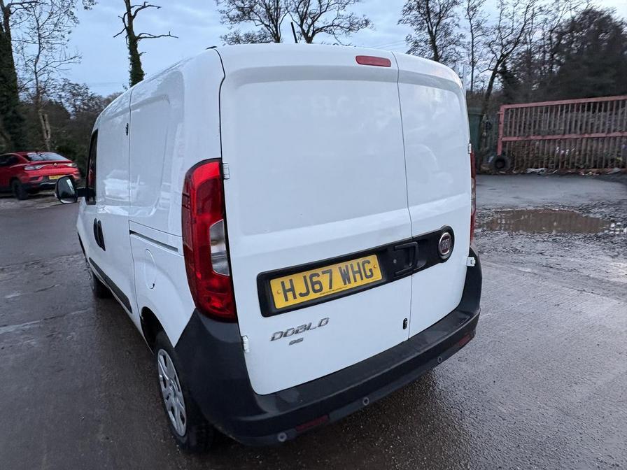 2017 Fiat Doblo Cargo – Model: Doblo 16v SX MultiJet II – HJ67WHG