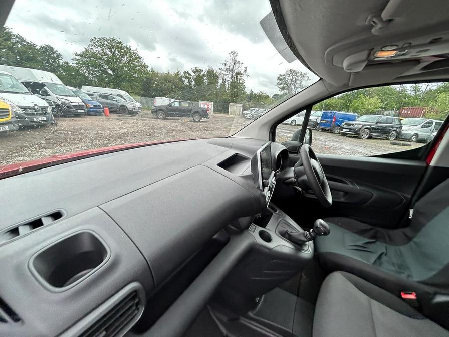 2023 Citroen Berlingo – Model: Berlingo 950 Enterprise Edition BlueHDi – YE23LYF