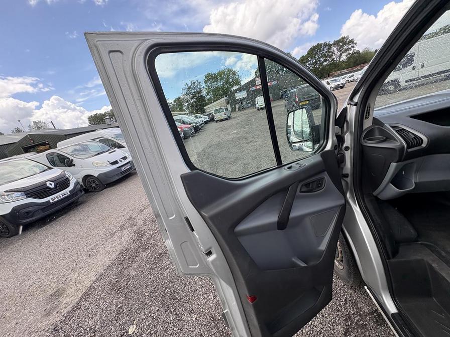 2015 Ford Transit Custom – Model: Transit Custom 290 E-Tech – WP15LJF
