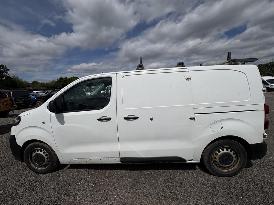 2017 Citroen Dispatch – Model: Dispatch 1000 Enterprise Blue HDi – LX67ZCE