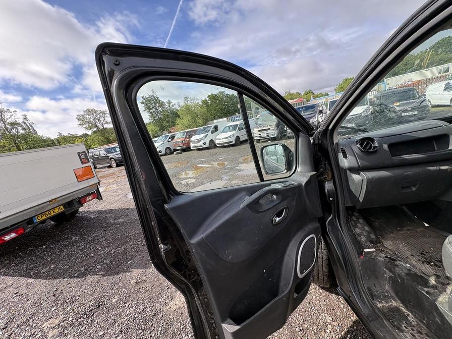 2015 Vauxhall Vivaro – Model: Vivaro  2900 Sportive CDTi – NK15XTC