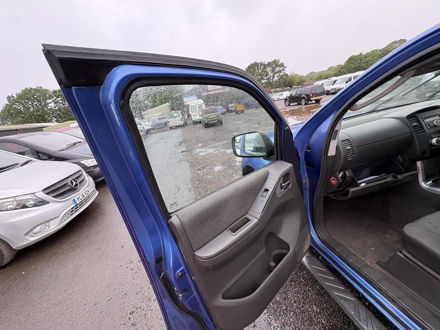2012 Nissan Navara – Model: Navara Acenta Double Cab dCi 188 – FE12FZC
