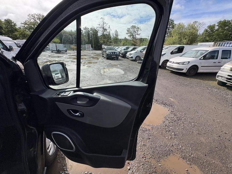 2016 Renault Trafic – Model: Trafic SL27 Sport Energy dCi – RK16UAH