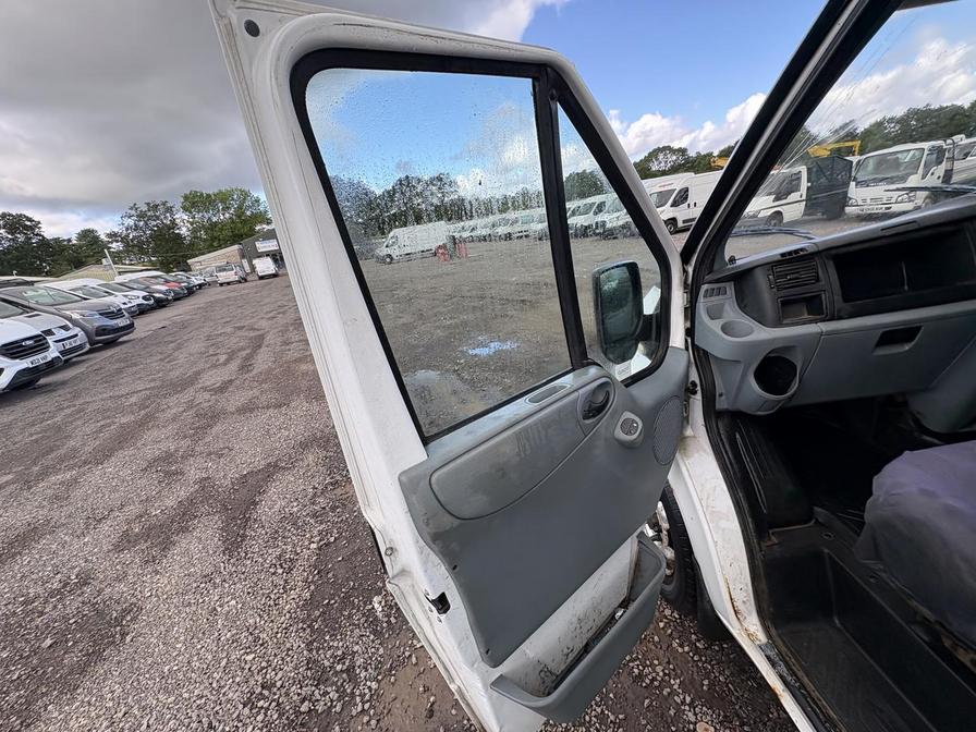 2010 Ford Transit – Model: Transit 115 T330 SWB RWD – GF10XBL