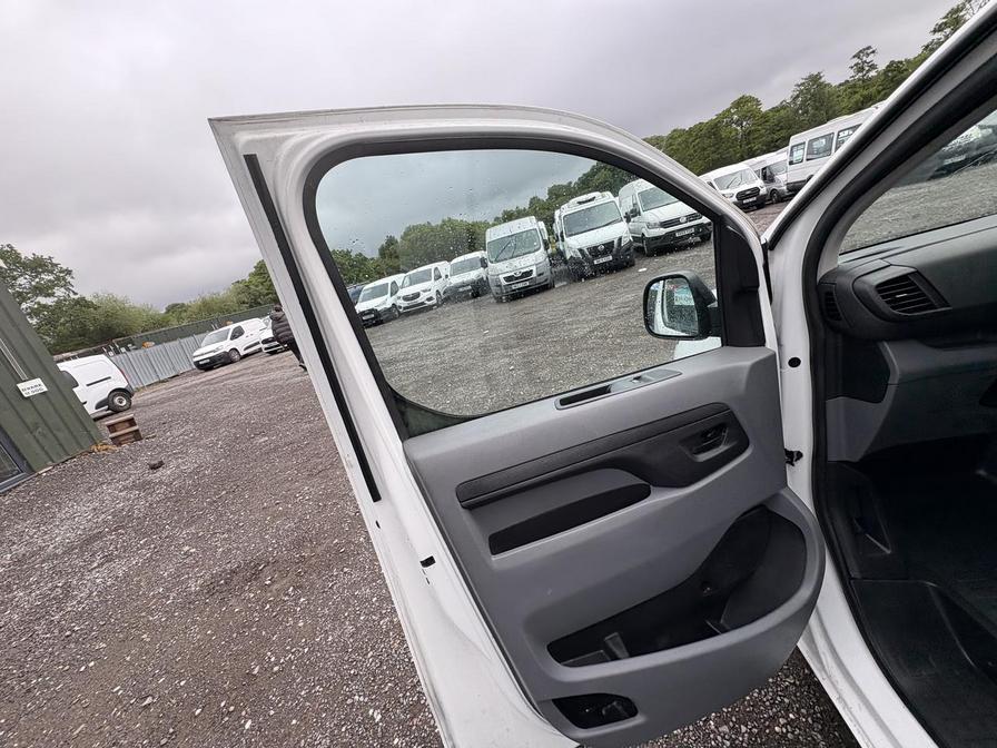 2017 Citroen Dispatch – Model: Dispatch 1000 Enterprise Blue HDi – LD17UEM
