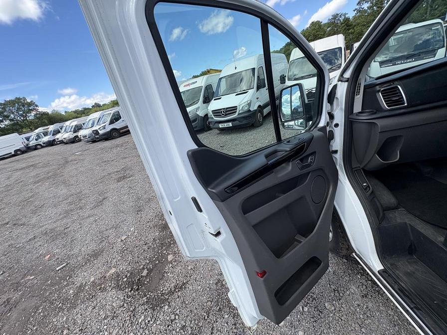 2020 Ford Transit Custom – Model: Transit Custom 300 Limited EcoBlue – WR20OWB