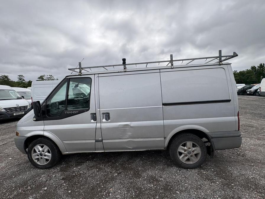 2010 Ford Transit – Model: Transit 115 T260 SWB Limited FWD – YR60LCU