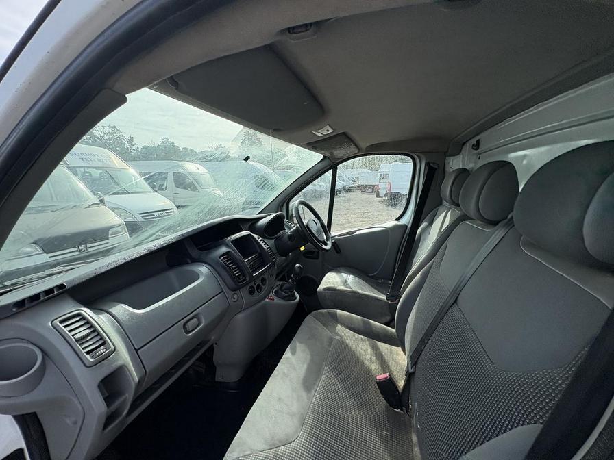2011 Vauxhall Vivaro – Model: Vivaro 2900 CDTi 113 LWB – DN61FFP